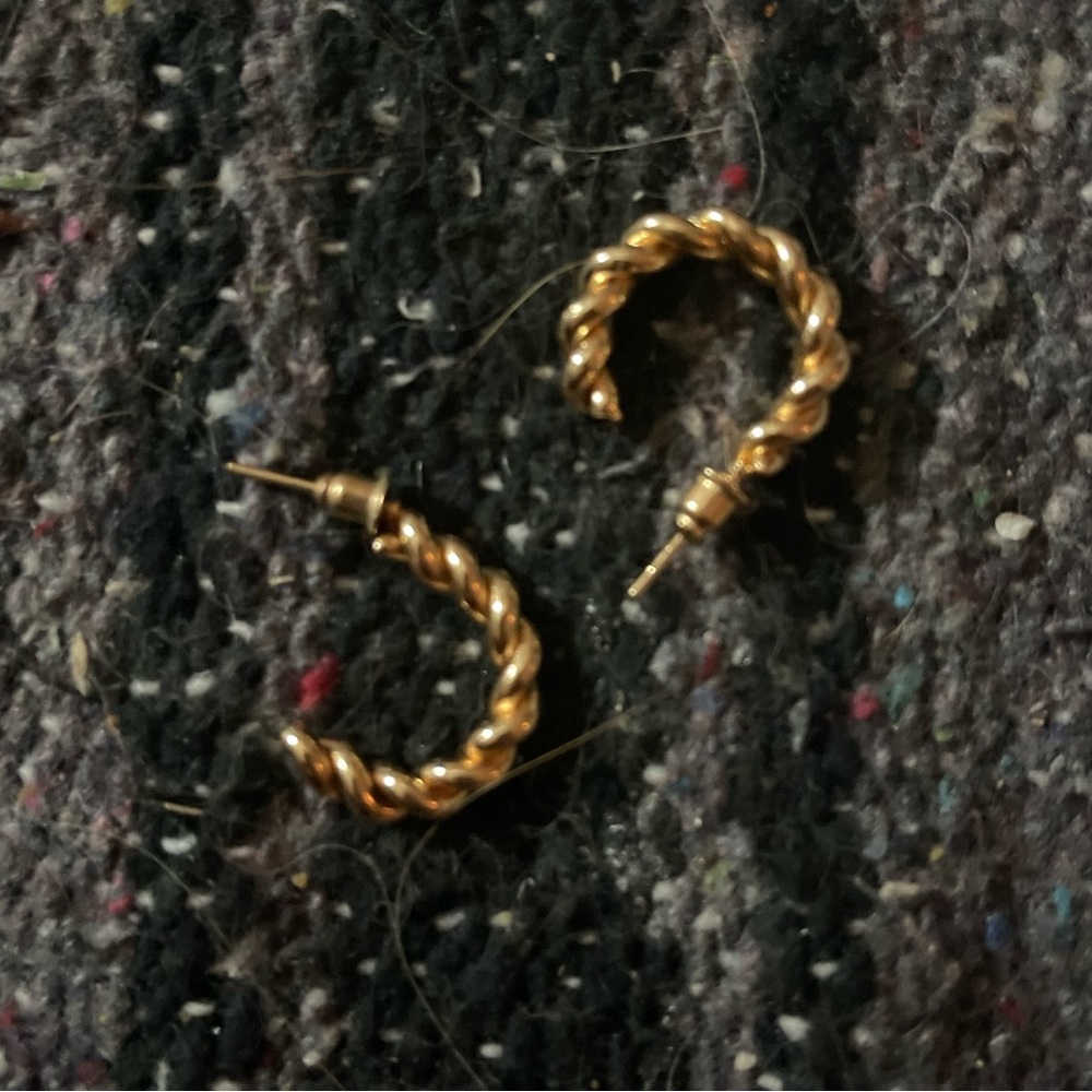 New Chunky 18k Gold Plated Sterling Silver Twisted Push Back Lux Hoop Earrings - Picture 13 of 17